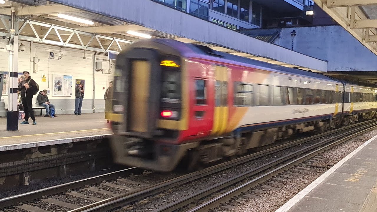 Trains at Richmond 25/1/25