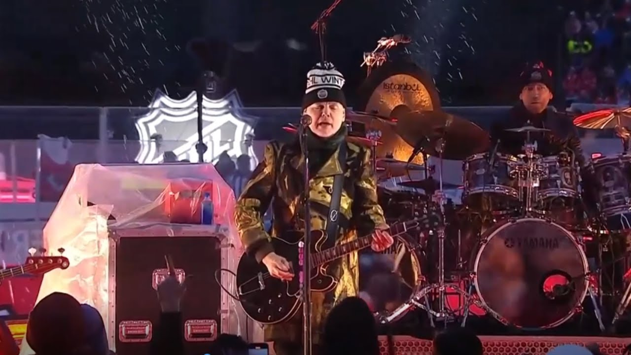 The Smashing Pumpkins Perform Live At 2025 Winter Classic