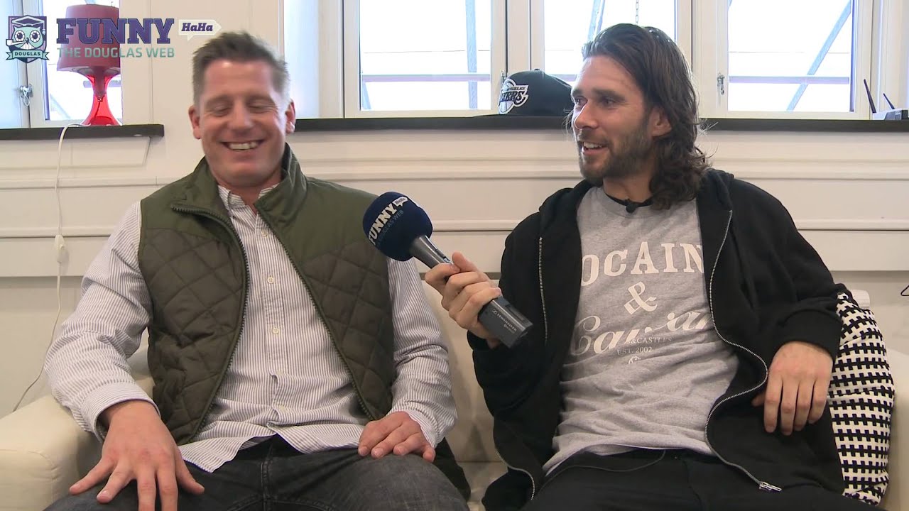 Bag om Live Fra Bremen. Med FunnyHaHa i Sofaen 4