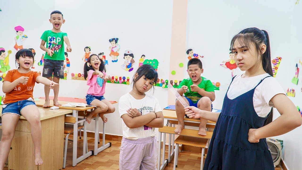 Kids Go To School | Chuns And Best Friends Happy School Day With Friends In Class 2