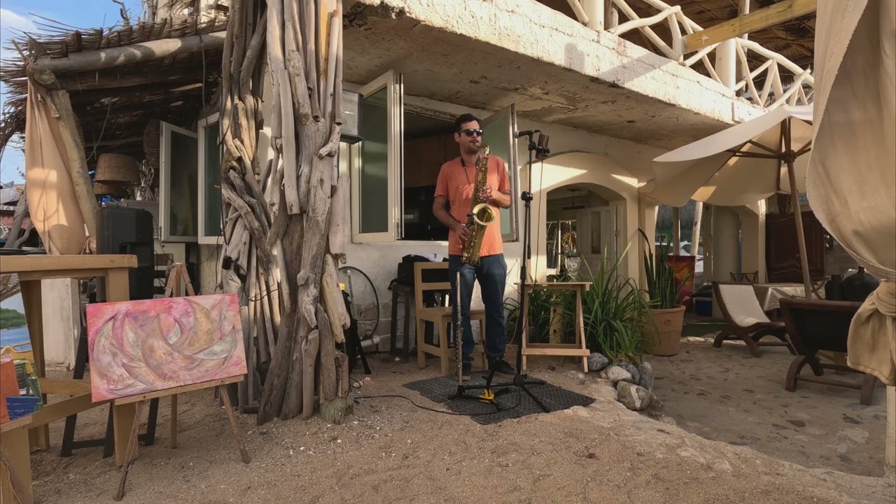 Arthur's Theme (Best That You Can Do)  Christopher Cross  (Cover with Saxophone)