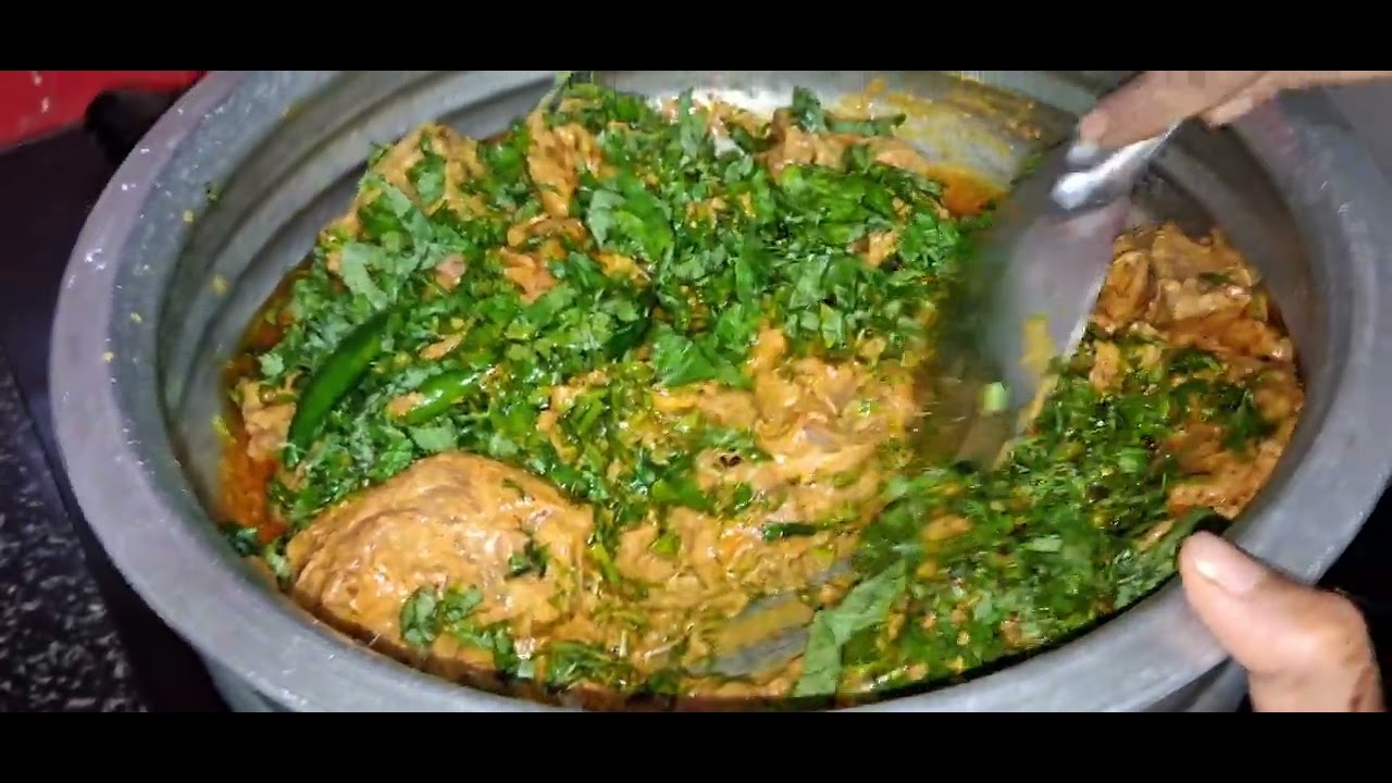 Chicken Dum Biryani [Kacche Gosht Ki Biryani]