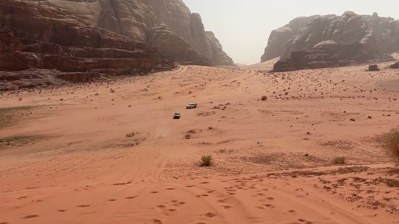 Renault Duster 4x4 in Wadi Rum Desert 🇯🇴