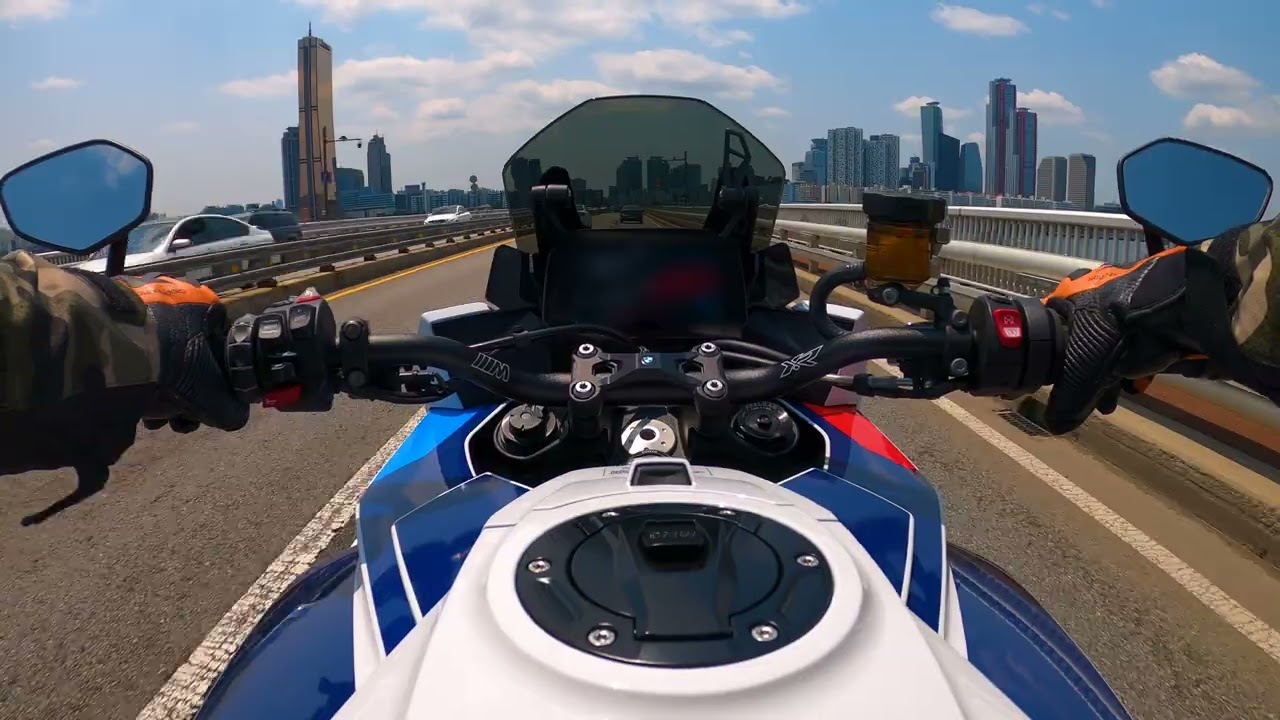 Yeongjongdo Island (BMWM1000XR)