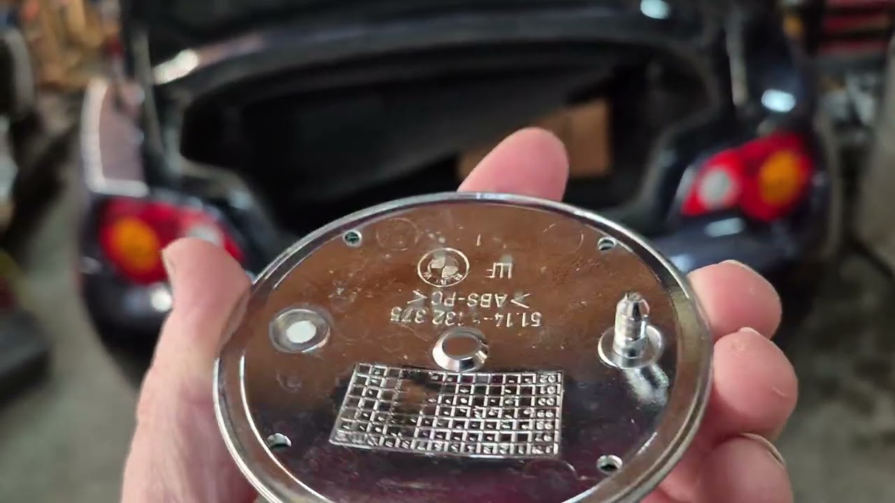 2003 BMW e85 z4 trunk emblem removal