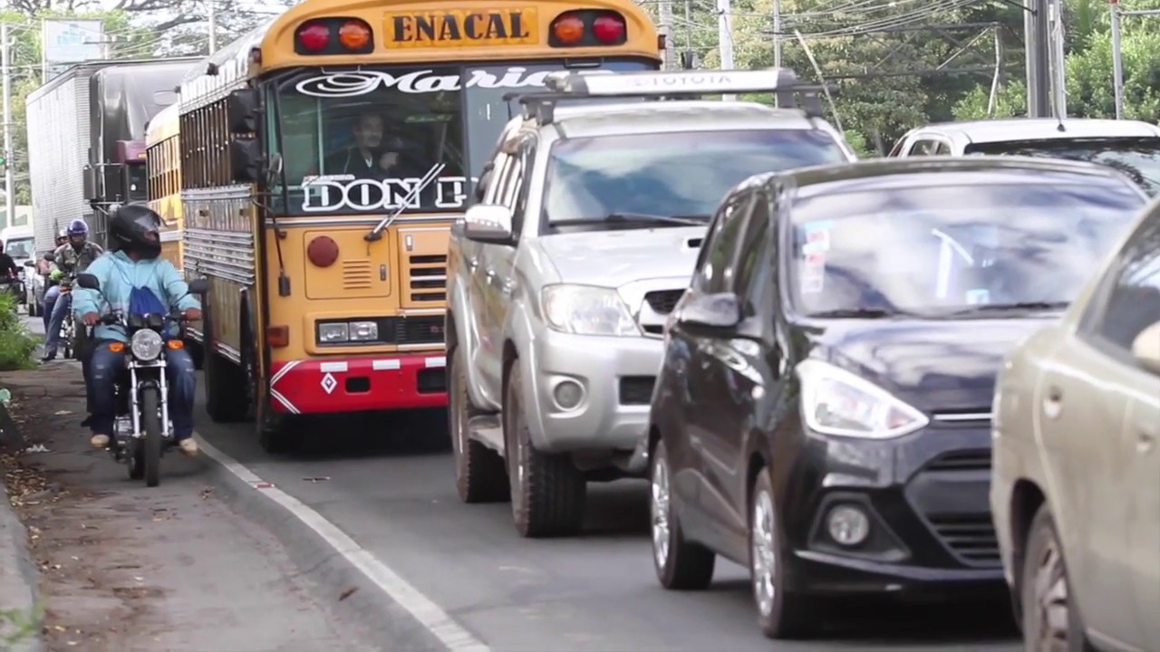 Tráfico pesado en el 7 Sur, Managua