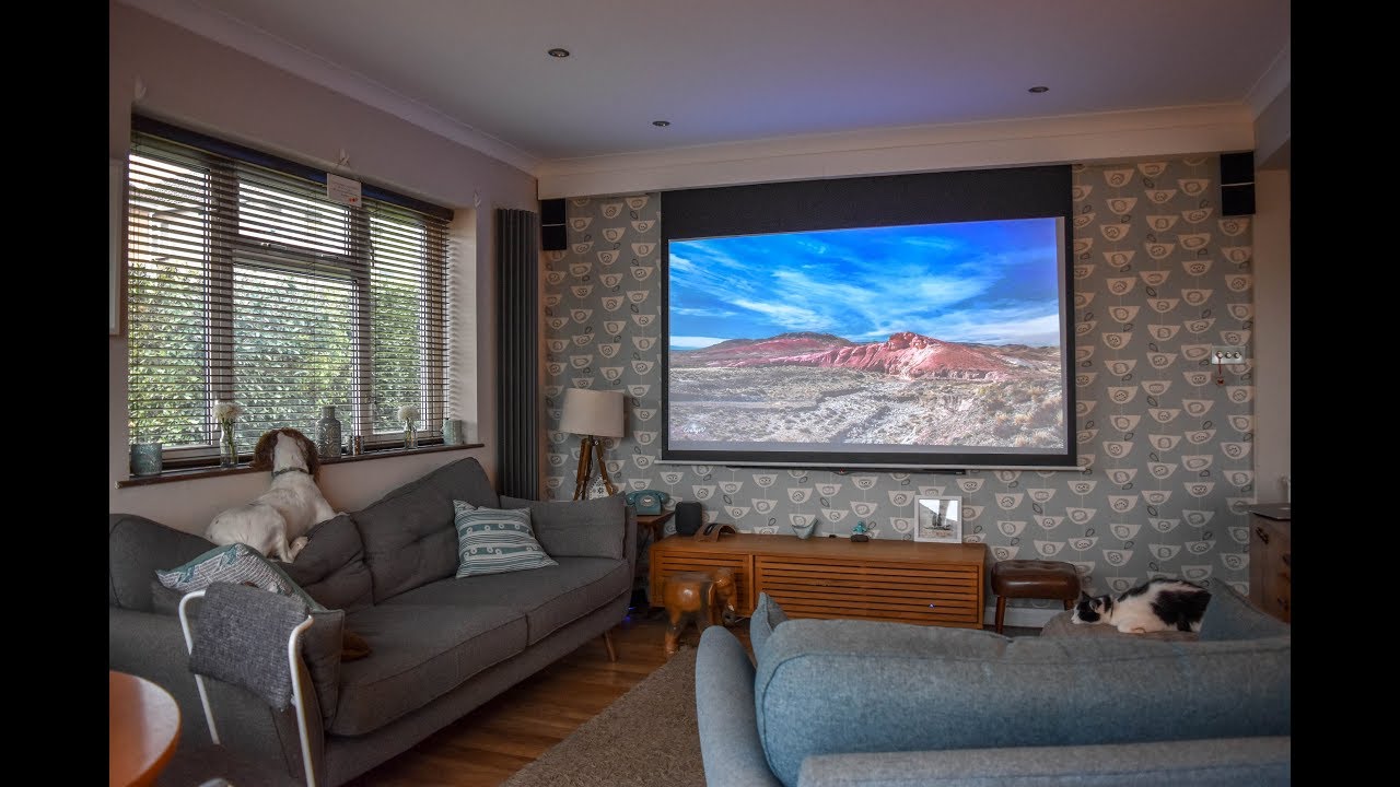 The BEST Full Daylight Projector the Optoma HD143X is Stunning Value
