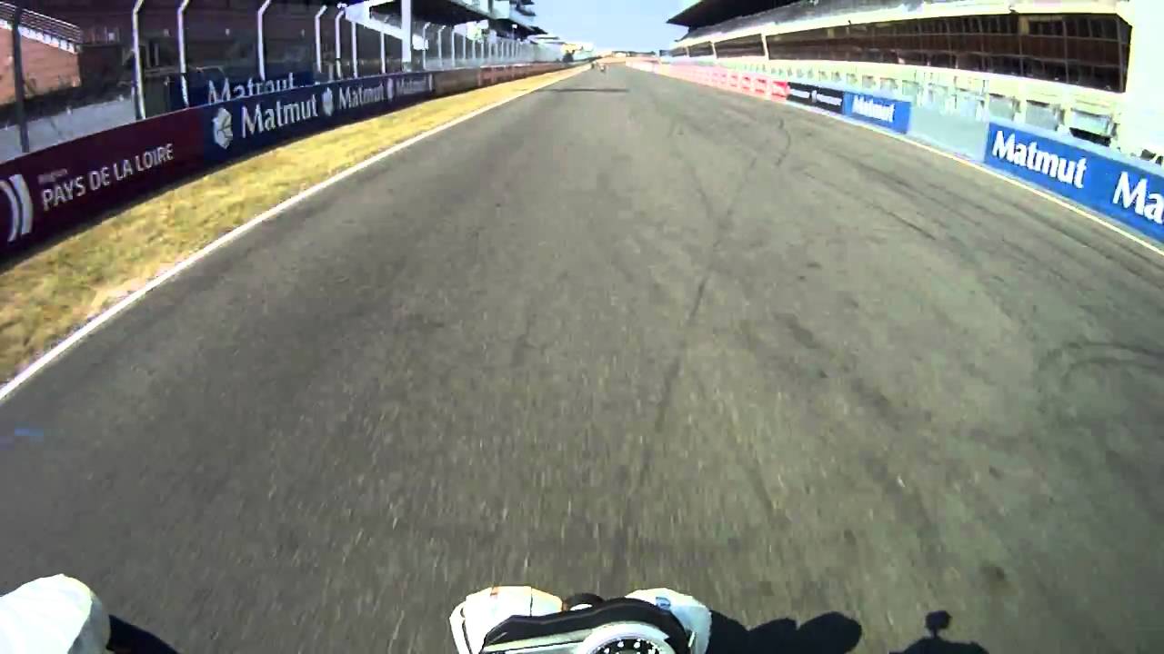 Triumph Street Triple: Ligne arrow & pignon 15 au Bugatti Le Mans