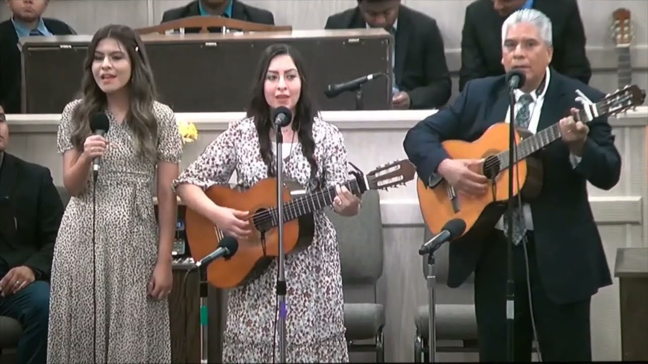 Trio Salazar 