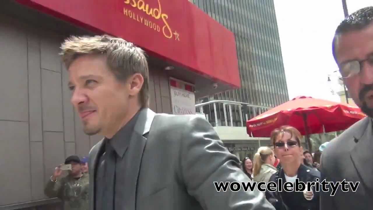 Jeremy Renner leaving Scarlett Johansson Star ceremony