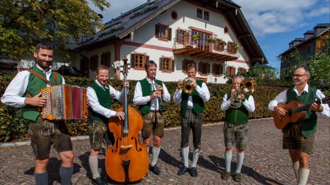 Weißenbacher Tanzlmusi mit dem Stück: Walzer für alle