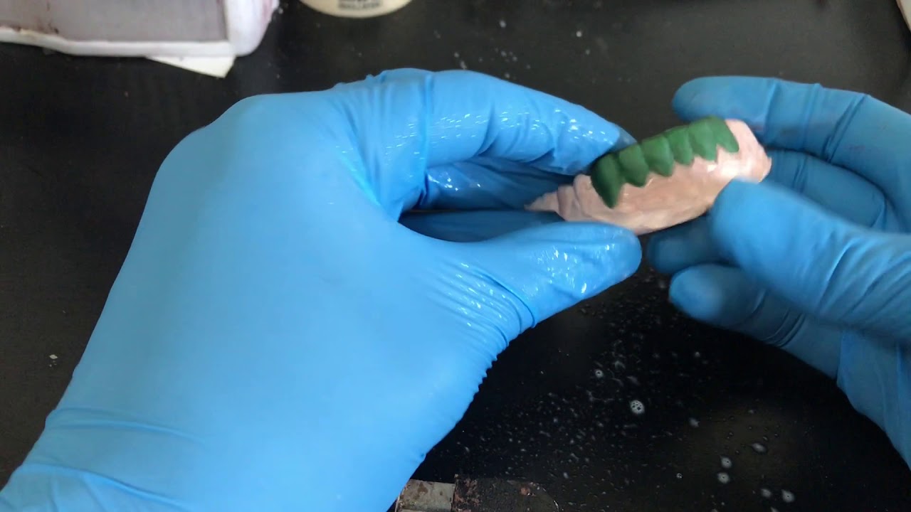 HOW TO MAKE GOLD TEETH GRILLZ: 5 Tips On How To Wax Grillz(2019)