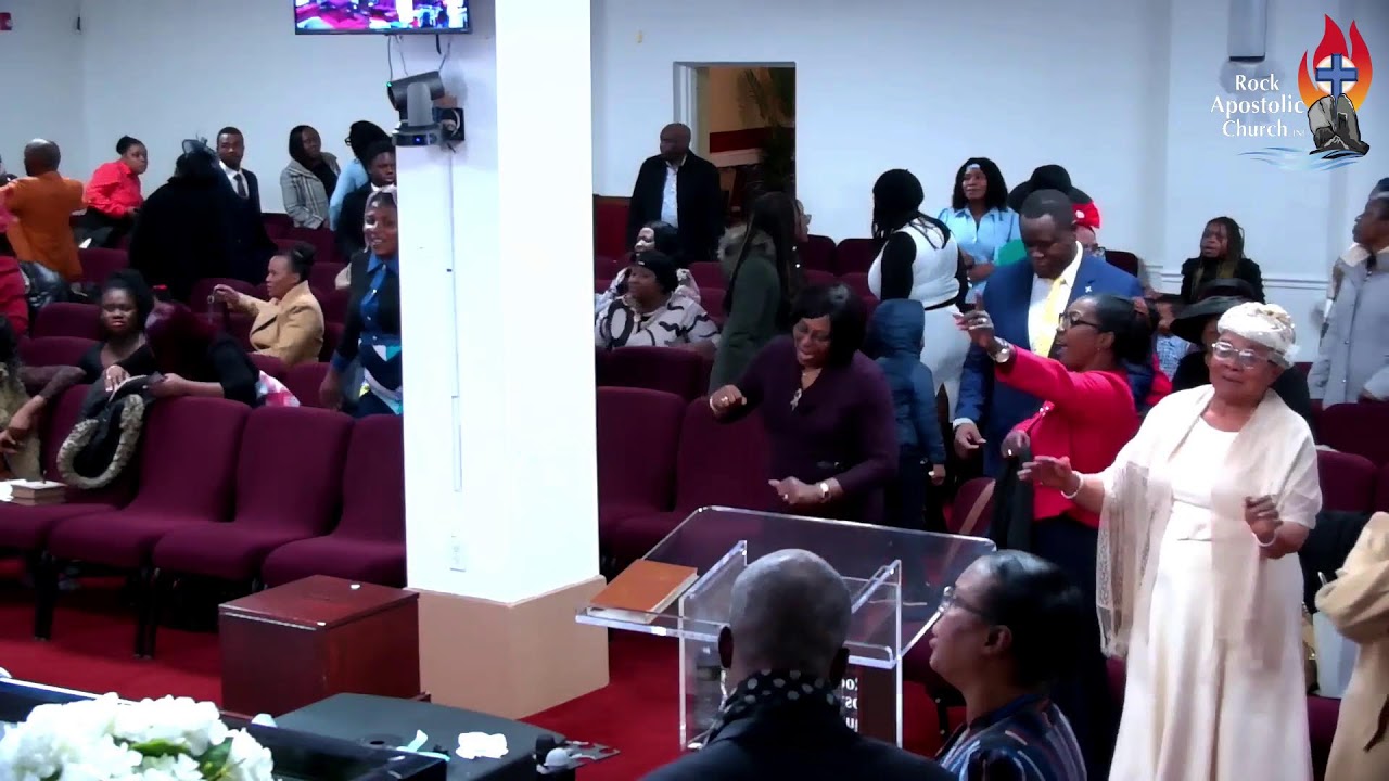 Service d'Adoration Et De Louange