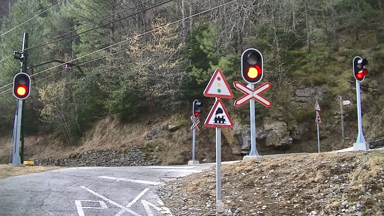 Spoorwegovergang Queralbs (E) // Railroad crossing // Paso a nivel