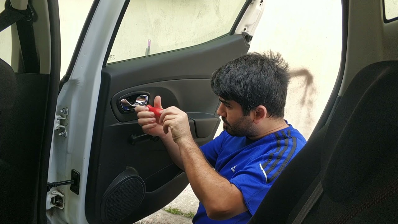 Clio 4 Aracımızın Arka kapısını söktük. Arka kapı nasıl sökülür?  #clio4 #clioileyollarda