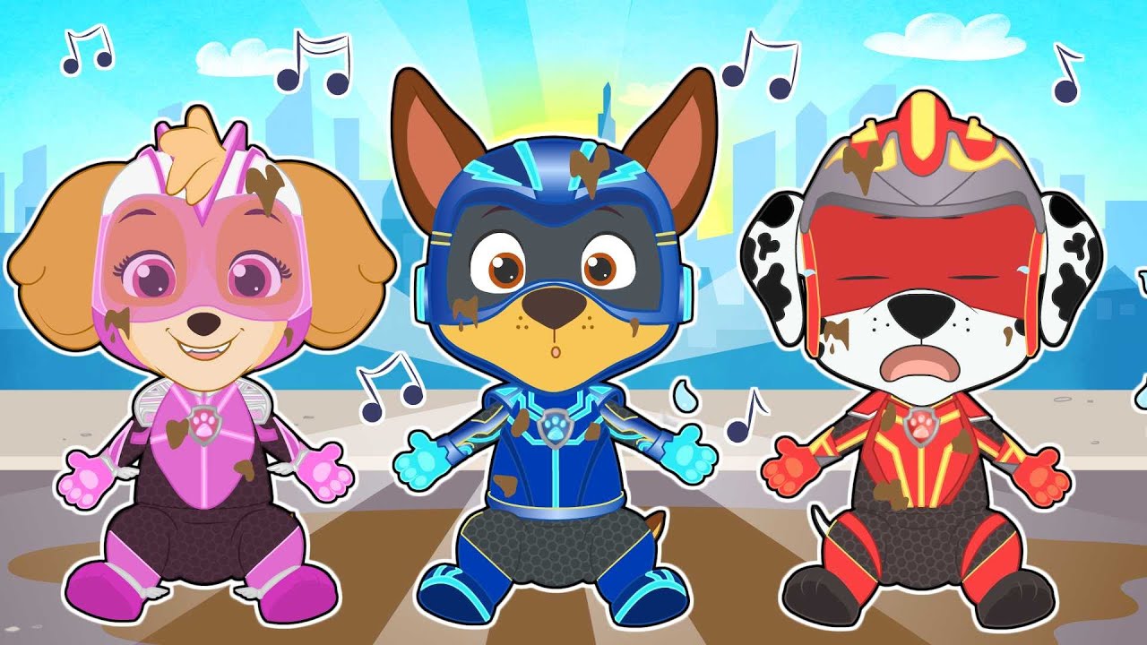 CINCO BEBÉS 🦸‍♀️🐕¡Mira lo que pasó cuando los bebés saltaron en los charcos!