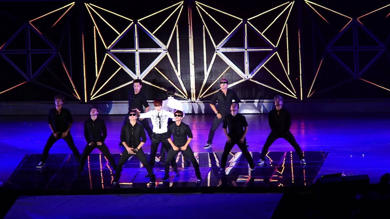 140815 SM TOWN TVXQ - 왜 (Keep your head down)