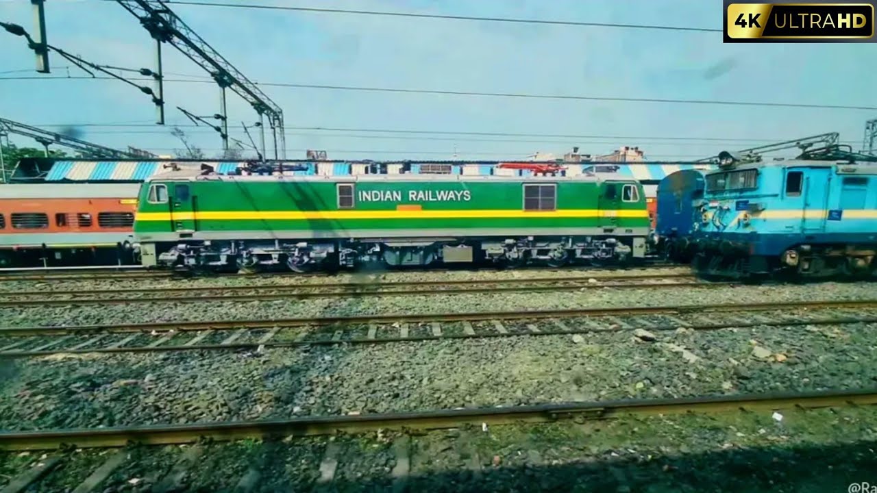 Mithila Express And SMVD Katra Kamakhya Parallel Arrival at Samastipur Station [4K UHD]