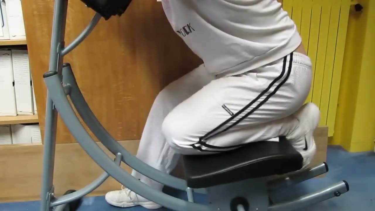 1 leg ab coaster for more abdominal isolation
