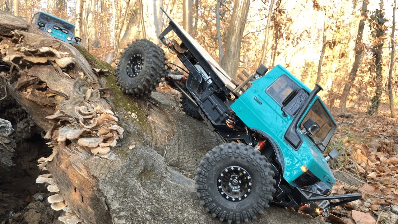 OFF-ROAD LEGENDS an epic journey | RC Crawlers conquer the wild