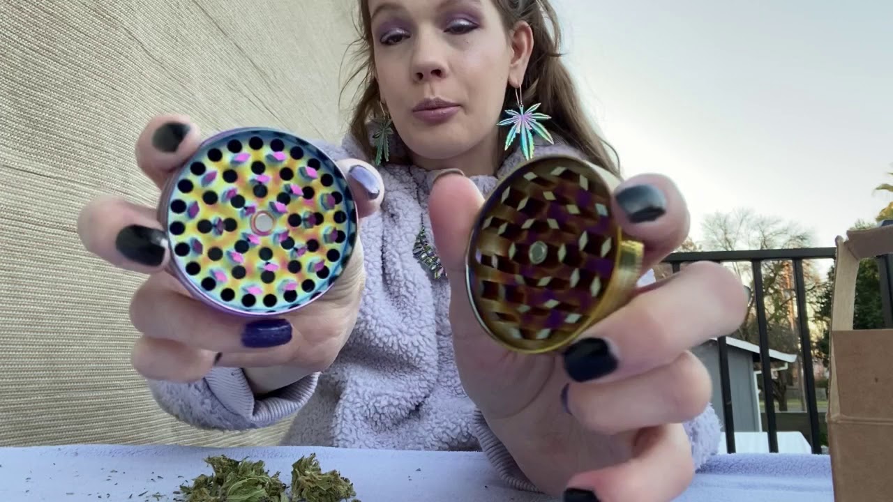 WEGRIND herb grinder, weed grinder, 2 inch rainbow, Review by @stoney.pandaz23