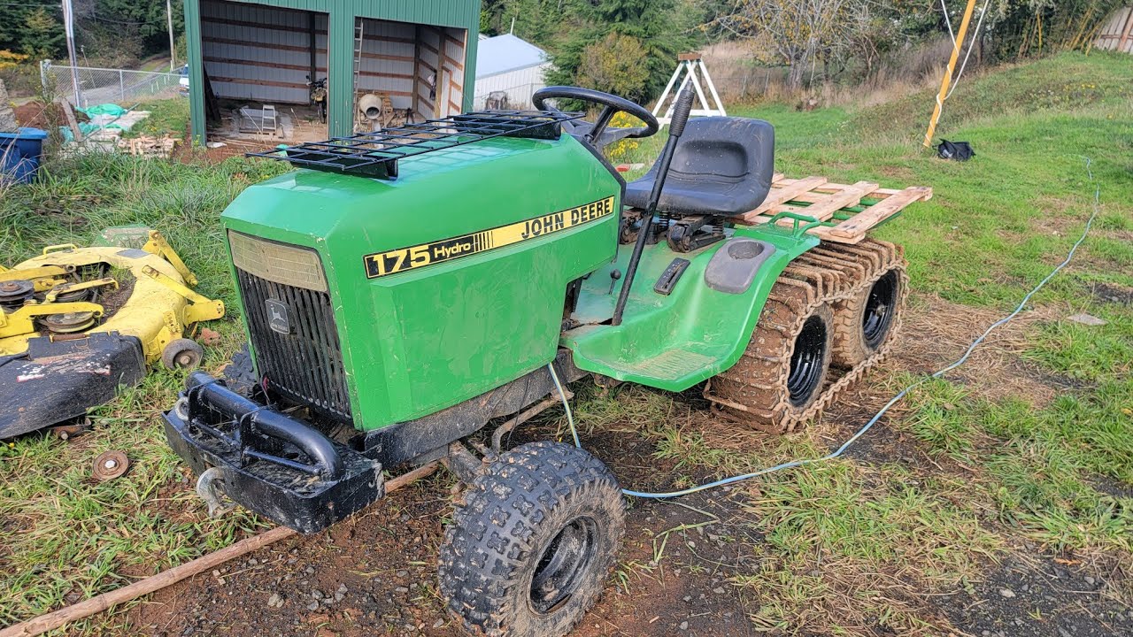 Final touches on the halftrack Deere!