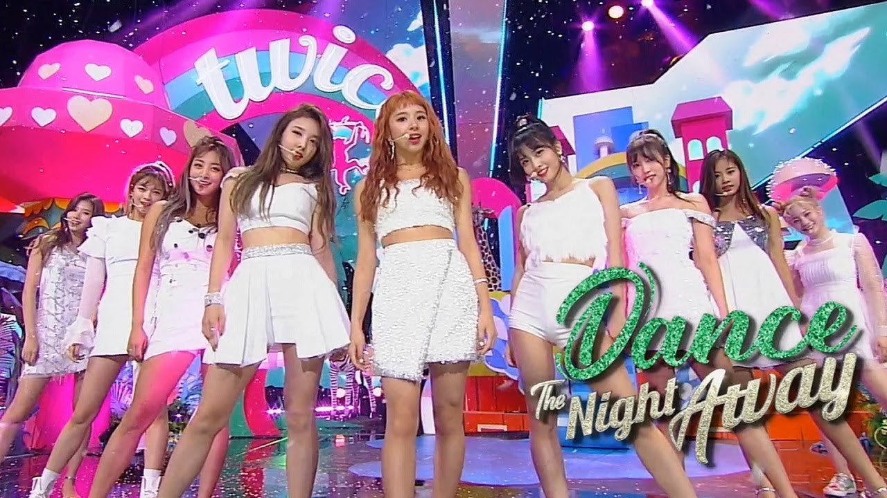 《Comeback Special》 TWICE(트와이스) - Dance The Night Away @인기가요 Inkigayo 20180715