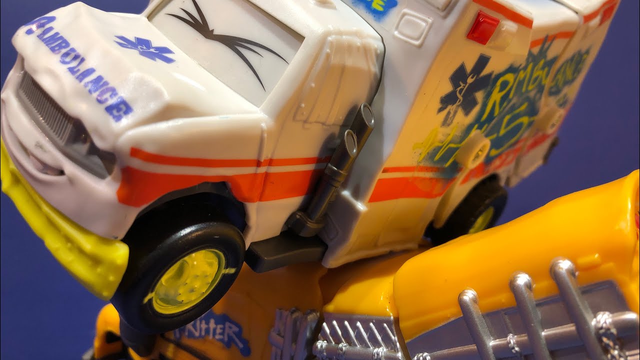 Disney Pixar cars three accident cars Schoolbus ambulance and more