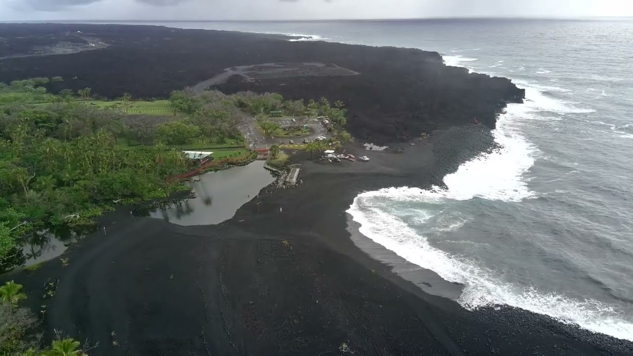 Pohoiki Black Sand Beach (Nov. 22 2025)