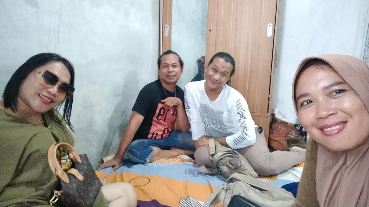 HABIS BORONG JUALAN ANAK SD, LANJUT MELIHAT KERUMAH MBAK TUMINI GAESS