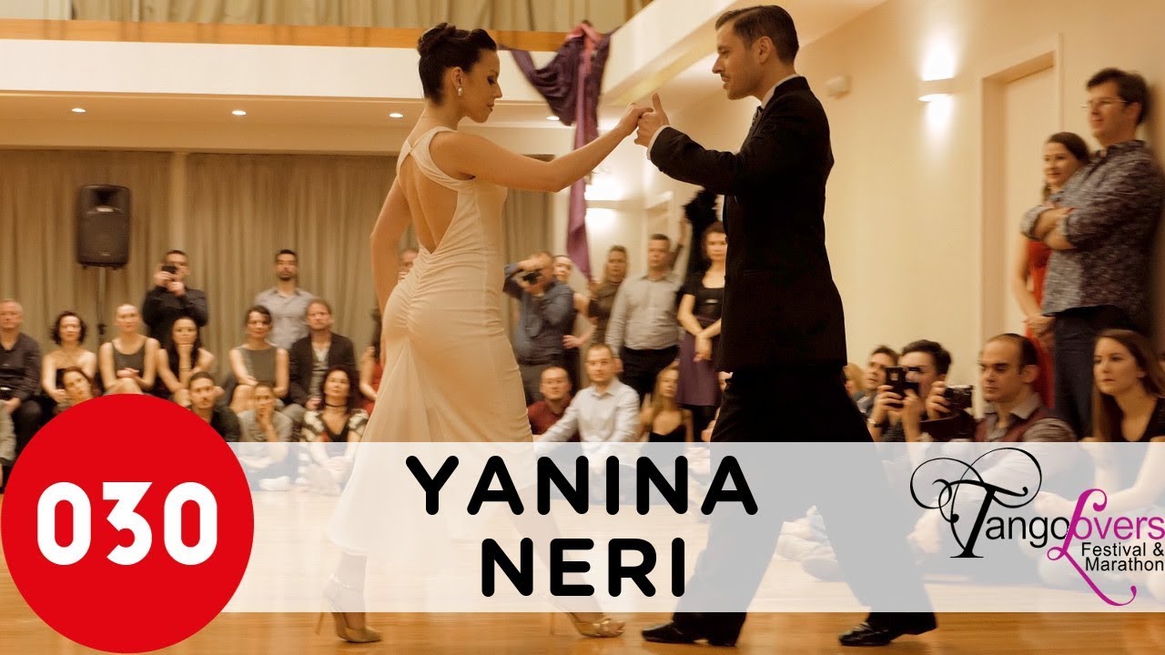 Yanina Quiñones and Neri Piliu – Nuestra noche