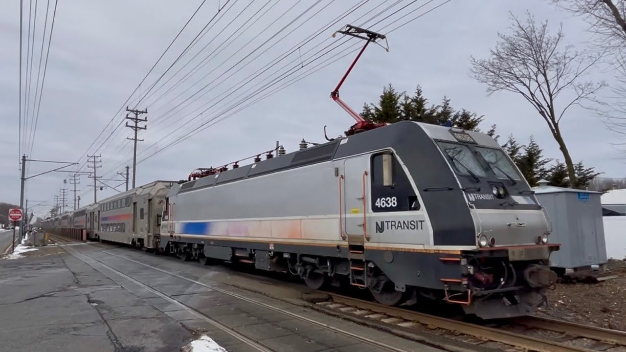 NJ Transit ALP-46A #4638 NJCL Train 7236 Oceanport Ave Little Silver NJ 