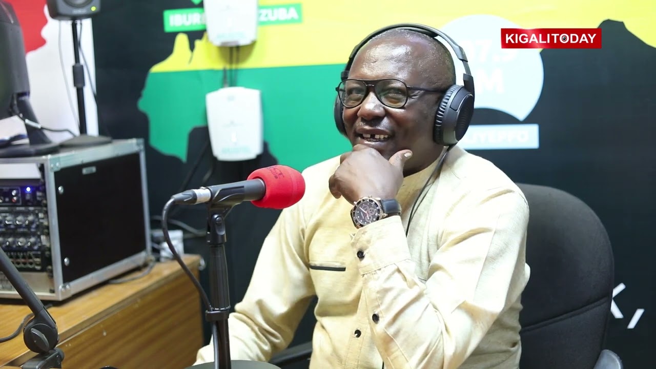NYIRINGANZO - Tumenye Me NDORUHIRWE Léopold waririmbye Marie Louise muri Orch. Muhabura