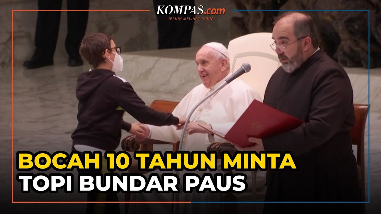 Tiba-tiba Naik ke Panggung, Bocah Ini Minta Pileola Paus Fransiskus