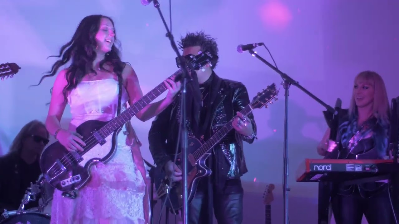 Falling Doves - Sake Gala
