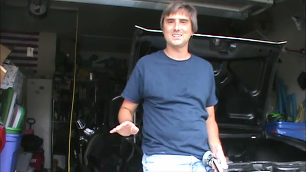 I Adjust the Corvair's Idle Speed and Balance the Carbs