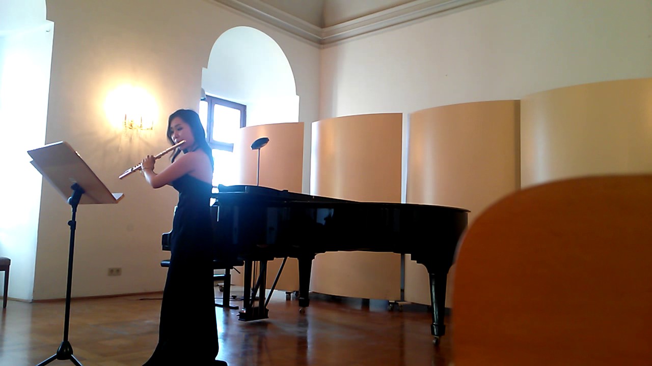 R. Aitken Plainsong for flute solo