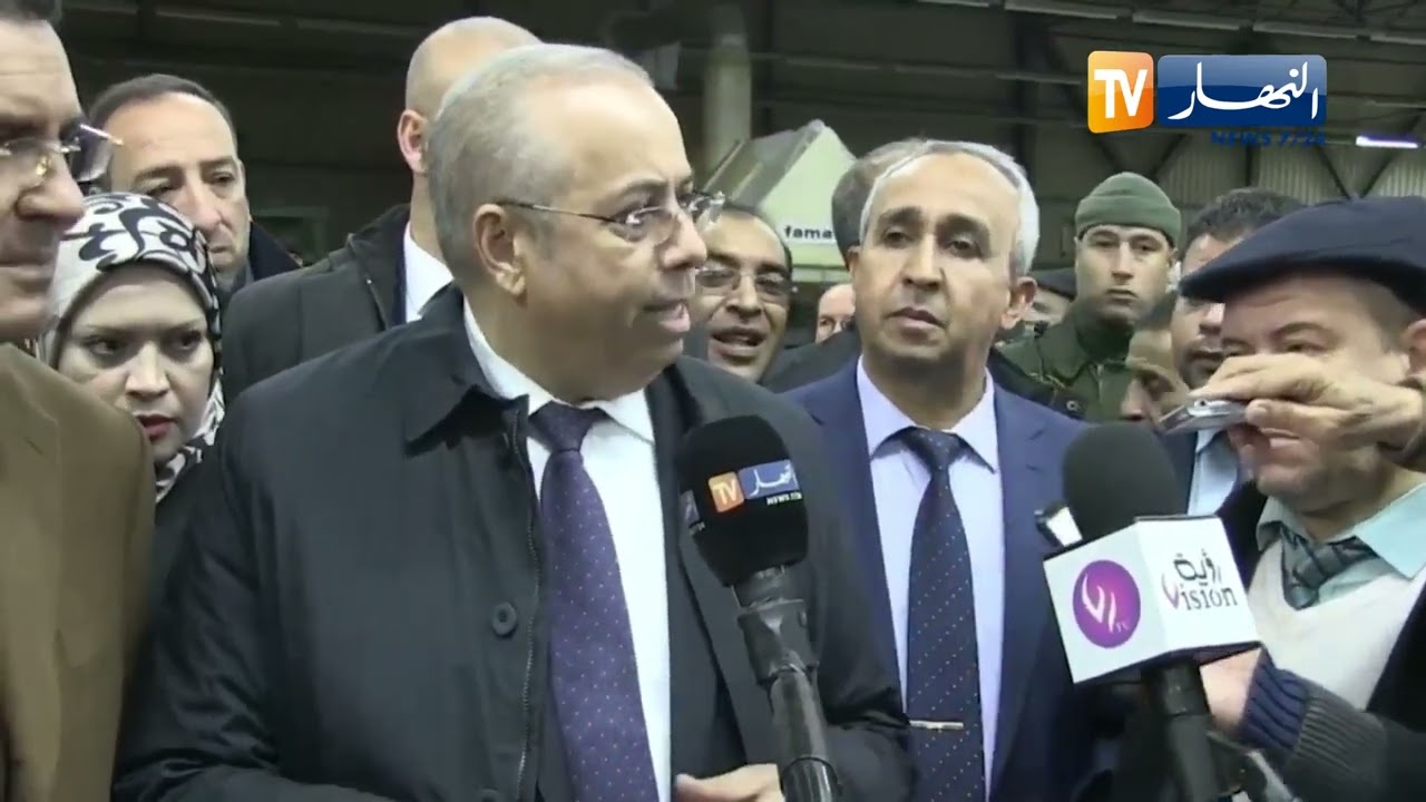 سوق أهراس: وزير الصناعة في زيارة عمل وتفقد لمشاريع قطاعه