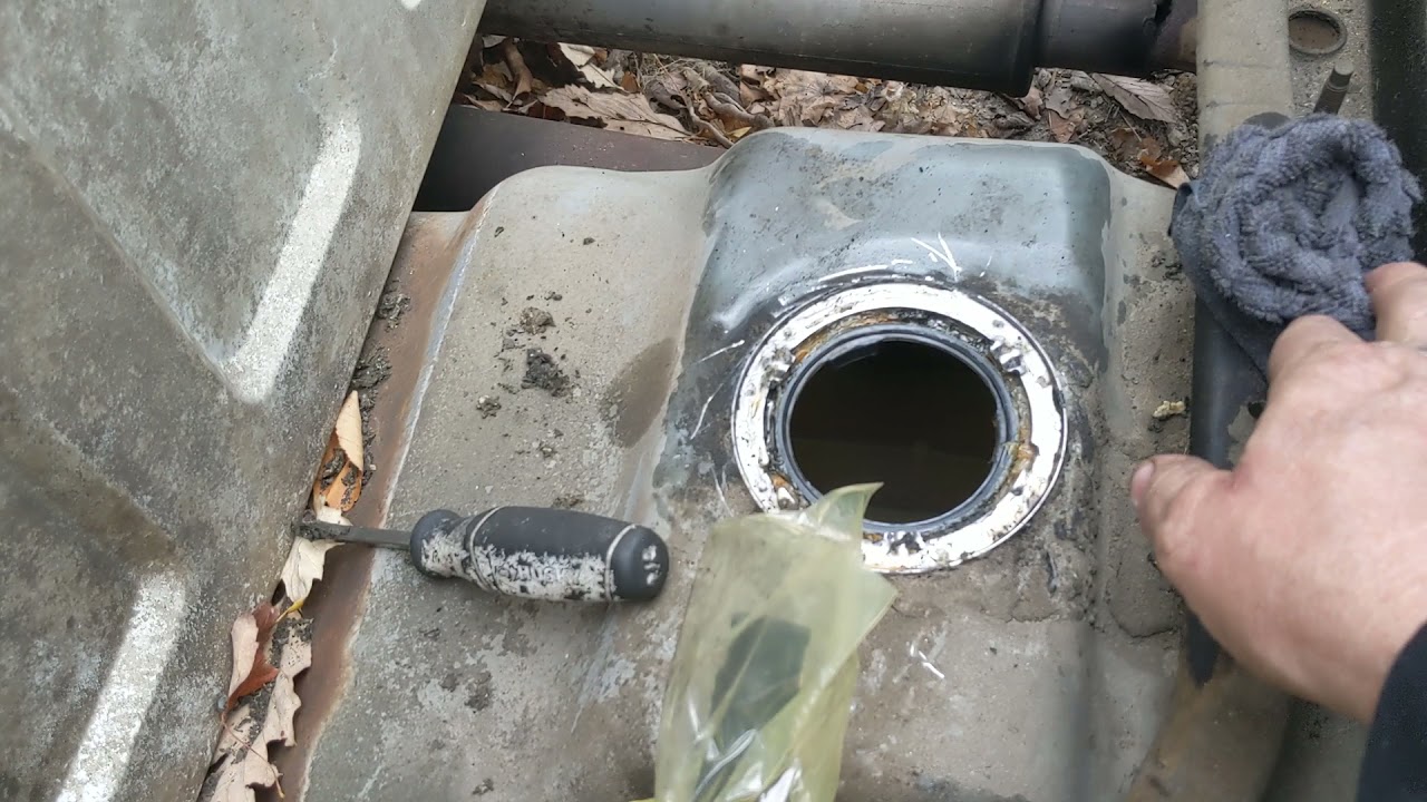 diy fuel pump replacement on a 1993 GMC pickup.