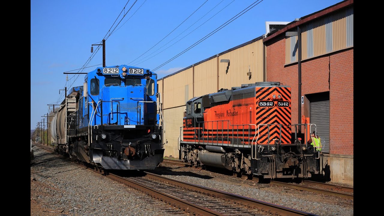 HiDef: RARE! Last Active GE C39-8 In Action-PN W230 in Daylight!