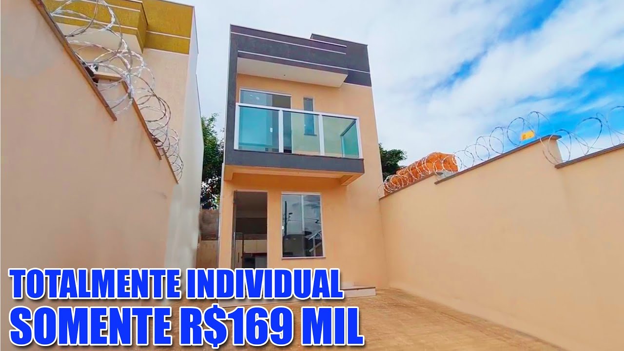 Essa casa tem quintal bom e o preço bem bacana. Casa verde amarela. Então é Duplex ou Sobrado?