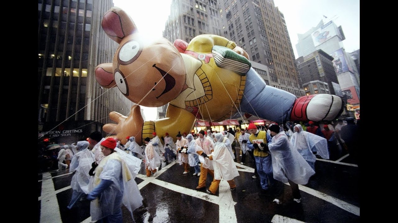 Macy's Parade Balloons: Arthur