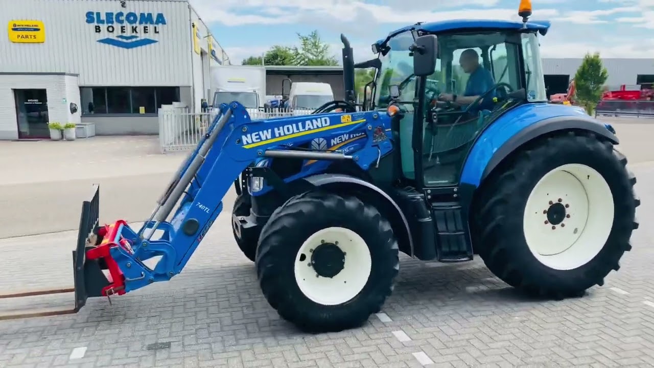 New Holland T5.115 + Stoll 740TL Voorlader