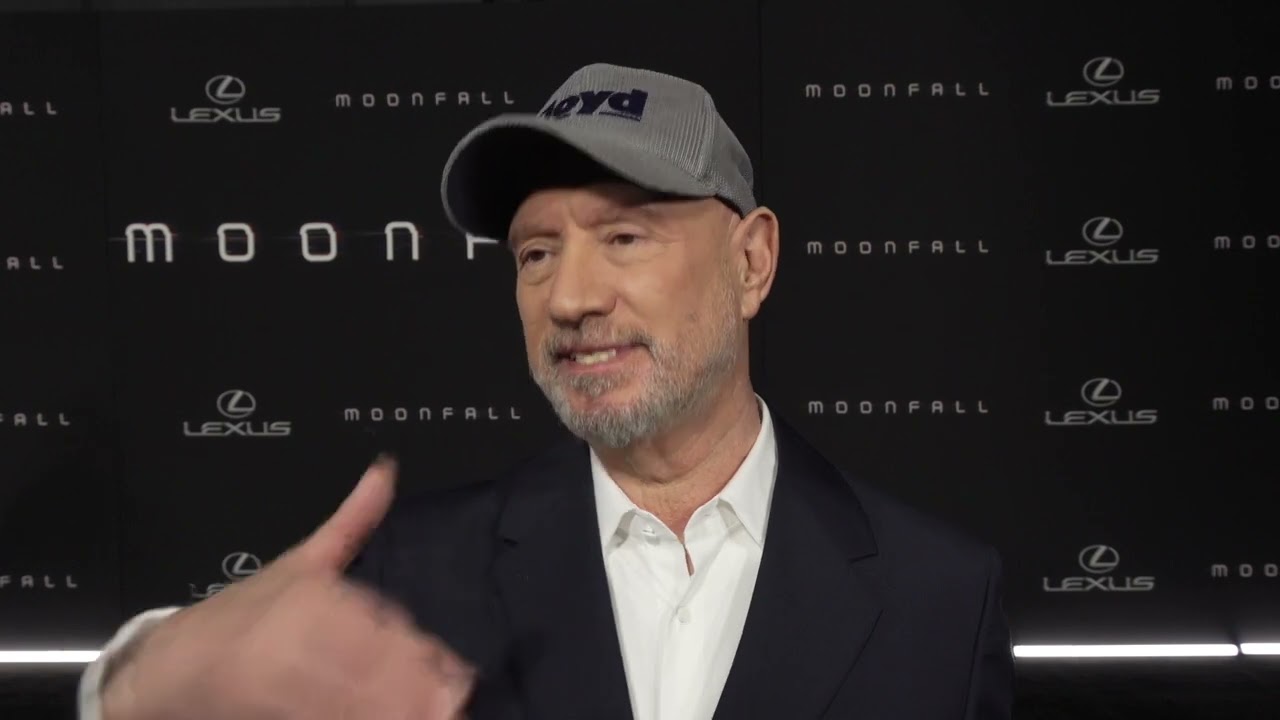 Roland Emmerich Interview | Moonfall Premiere Red Carpet