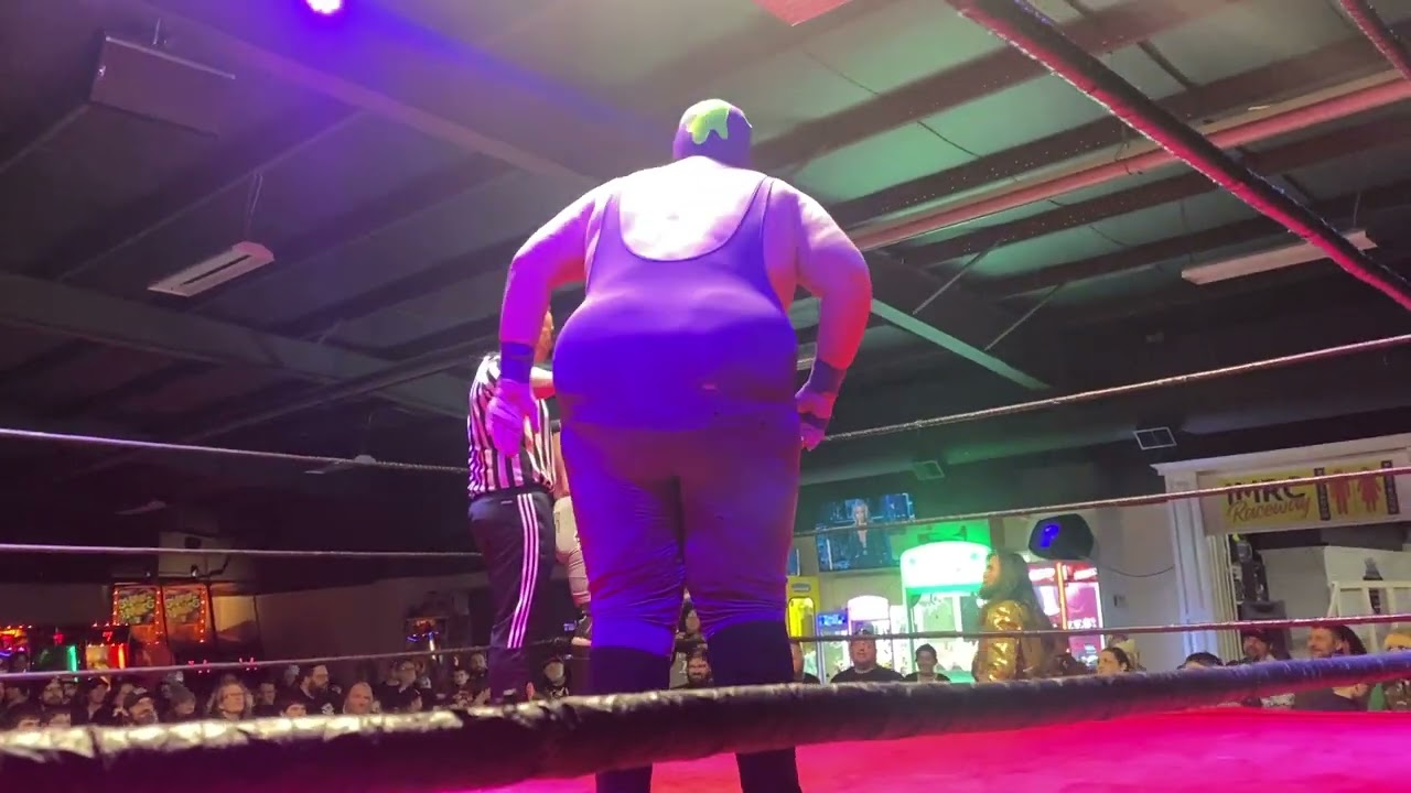 Revolting Blob vs Corey Kerr