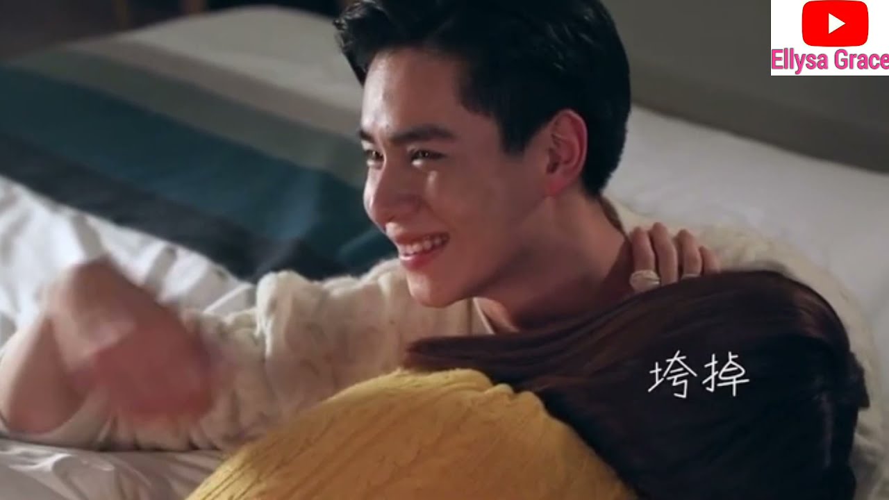 You Complete Me《小风暴之时间的玫瑰》甜甜的广场吻花絮来了沃沃子很会啊！ #乔欣 #胡一天 #小风暴之时间的玫瑰 #huyitian #qiaoxin