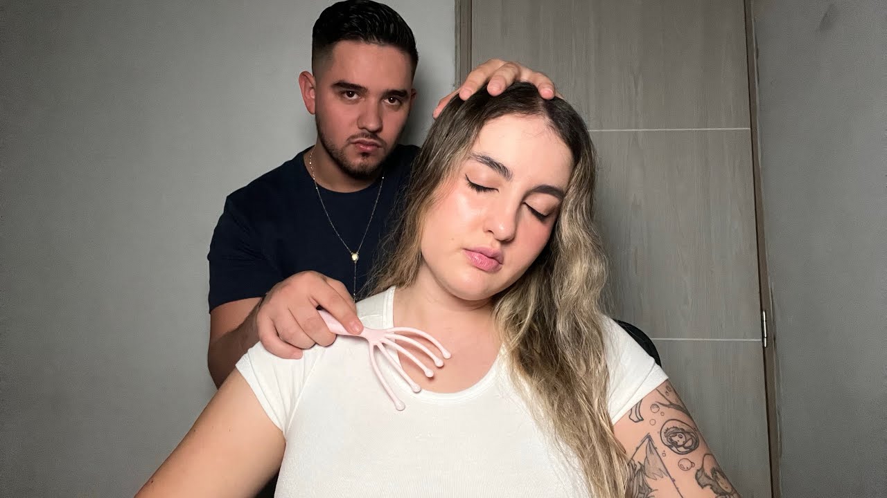 Asmr en persona a  @Ale ASMR *se duerme*