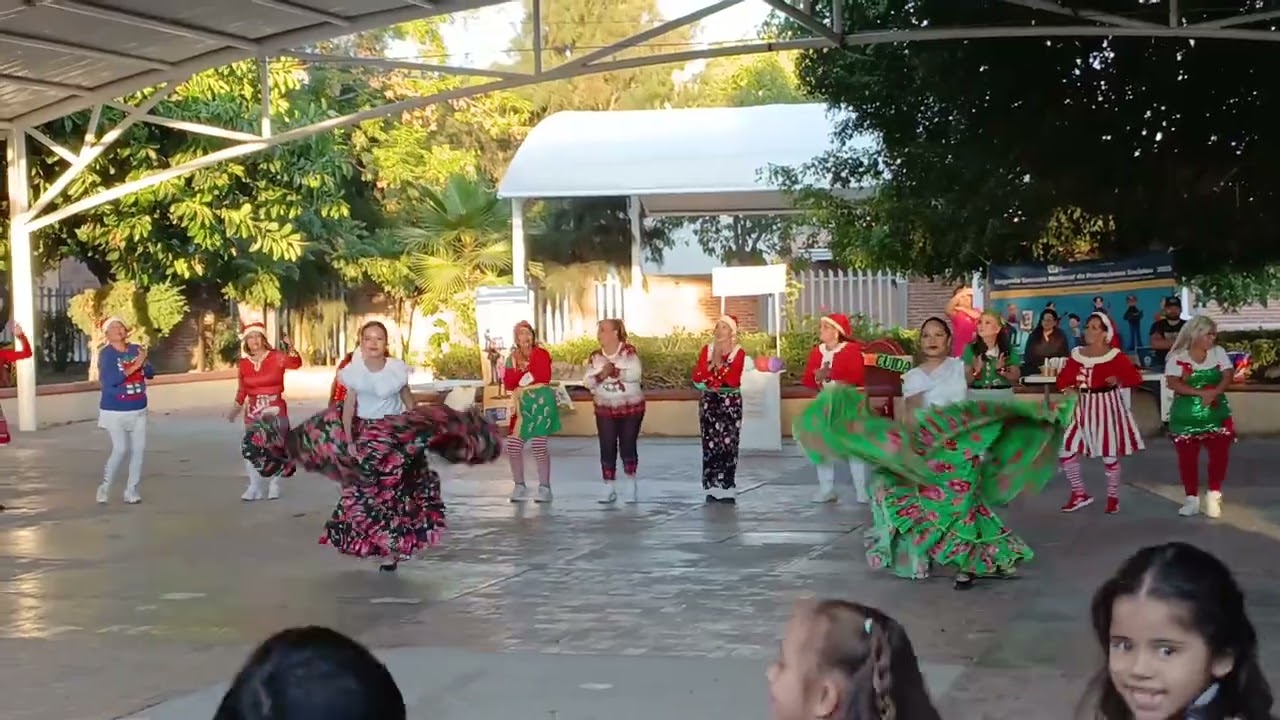 eBaile de Santa Clos - Grupo da Danza Tecusiztecatl