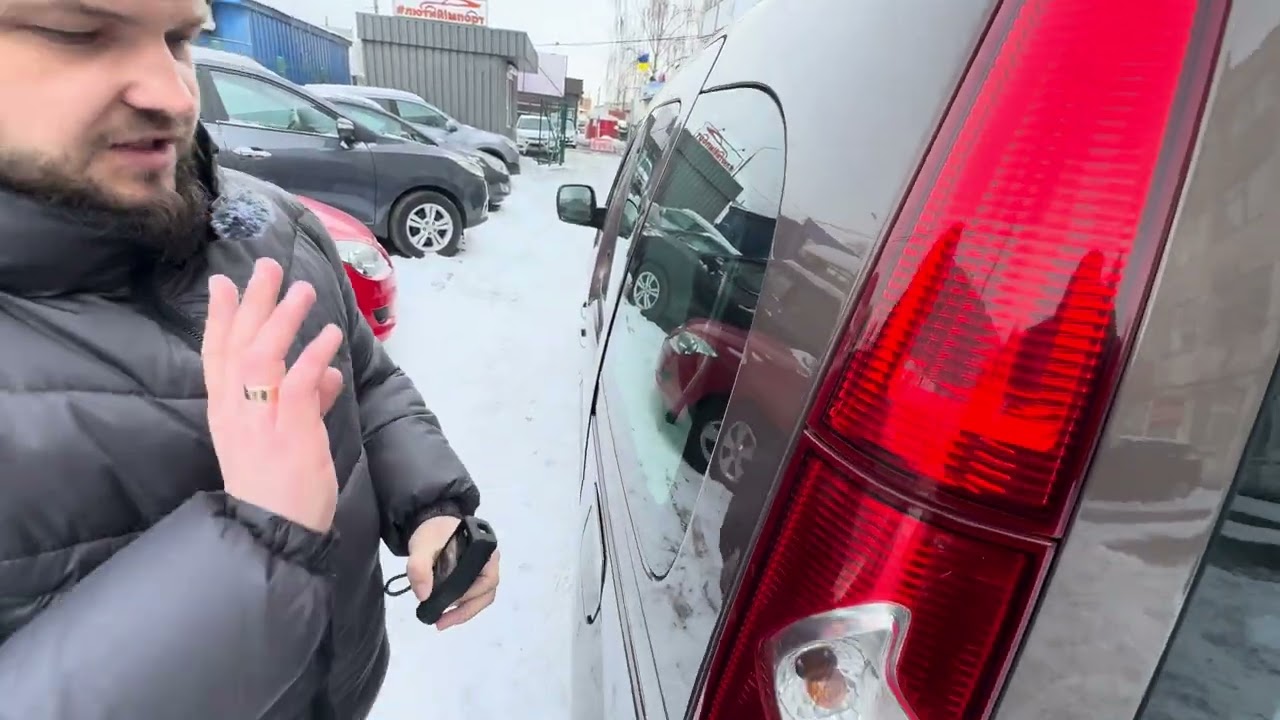 Renault Kangoo 1.6 бенз. 2012 р. 203 тис.км. з Німеччини. Робоча конячка в якій є комфорт!