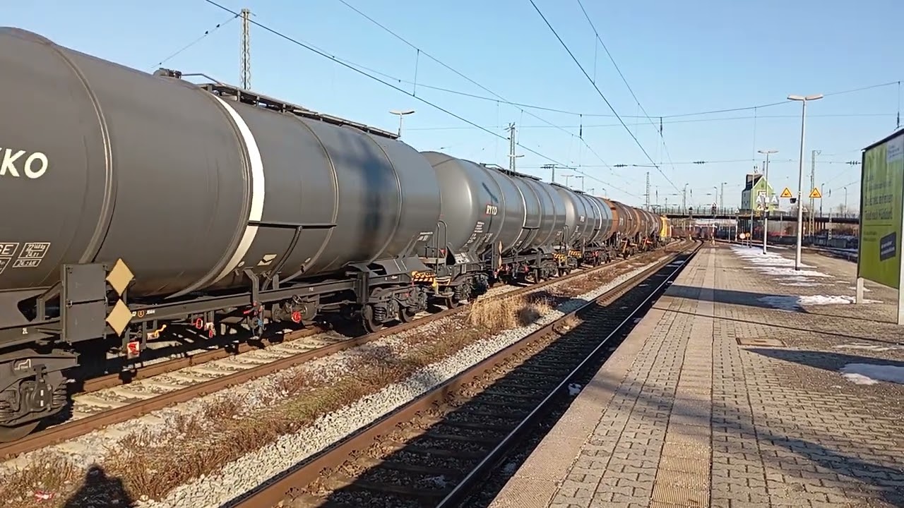 111 075 MAX BÖGL durch Landshut 